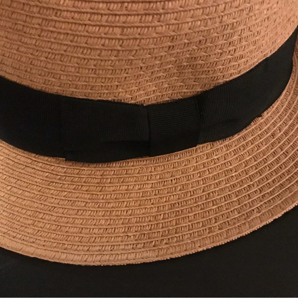 EUC Aritzia Talula sunhat with bow barely used - Picture 2 of 4
